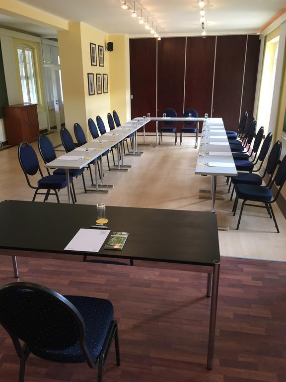 Hotel Vierseithof Luckenwalde Εξωτερικό φωτογραφία