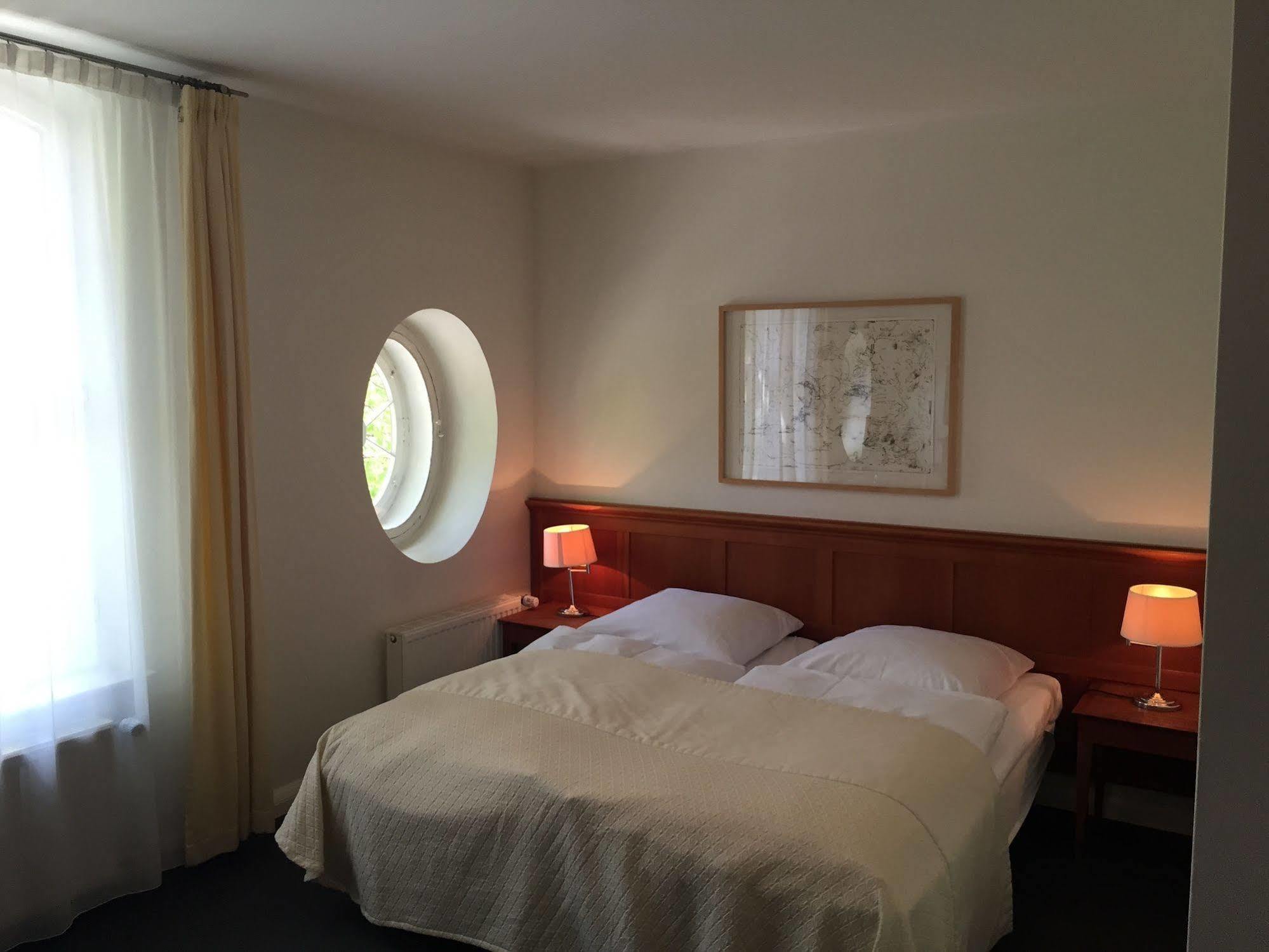 Hotel Vierseithof Luckenwalde Εξωτερικό φωτογραφία