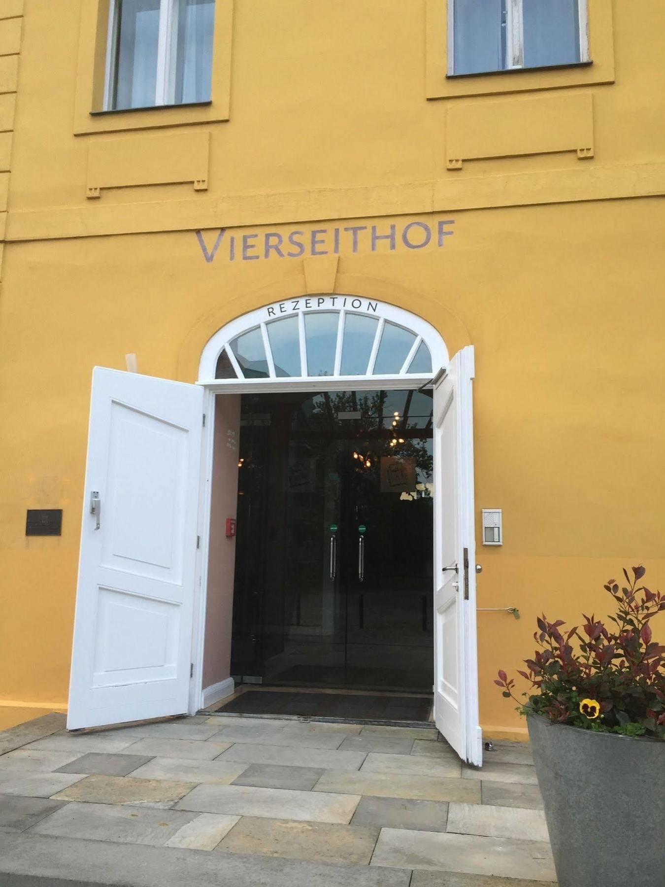 Hotel Vierseithof Luckenwalde Εξωτερικό φωτογραφία